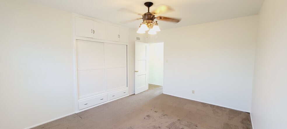 Building Photo - 16911 Glenetta Way