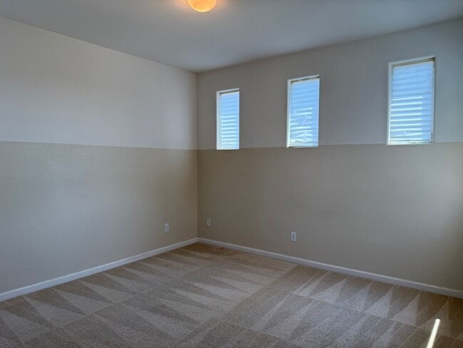Building Photo - Adorable 4/3 Tri-Level Home - Rancho!  Ple...