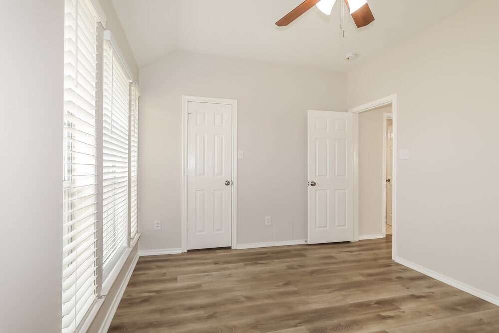 Building Photo - 2439 Ligustrum Flower Dr