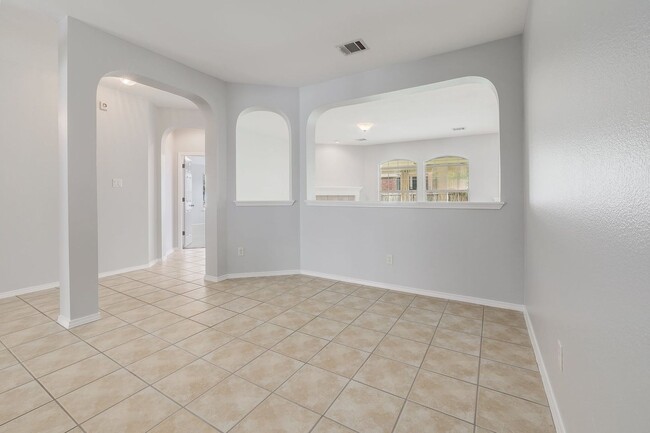 Building Photo - Avery Ranch Dime!