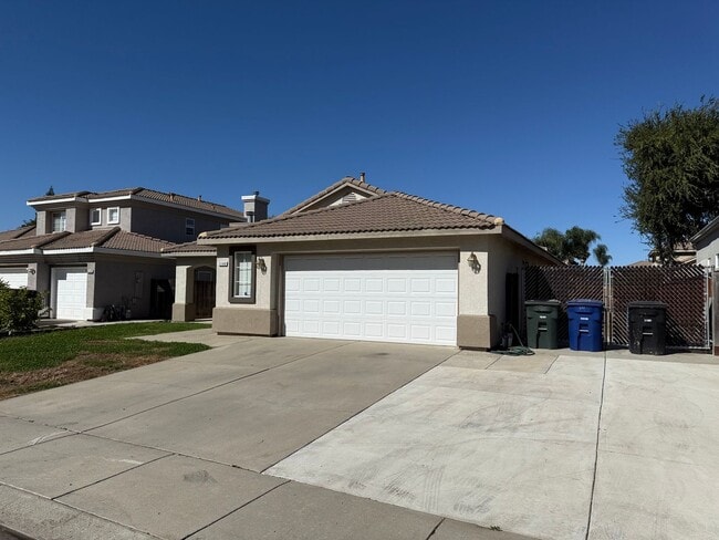 Building Photo - Single Story 4-bedroom home in Sylvan Scho...