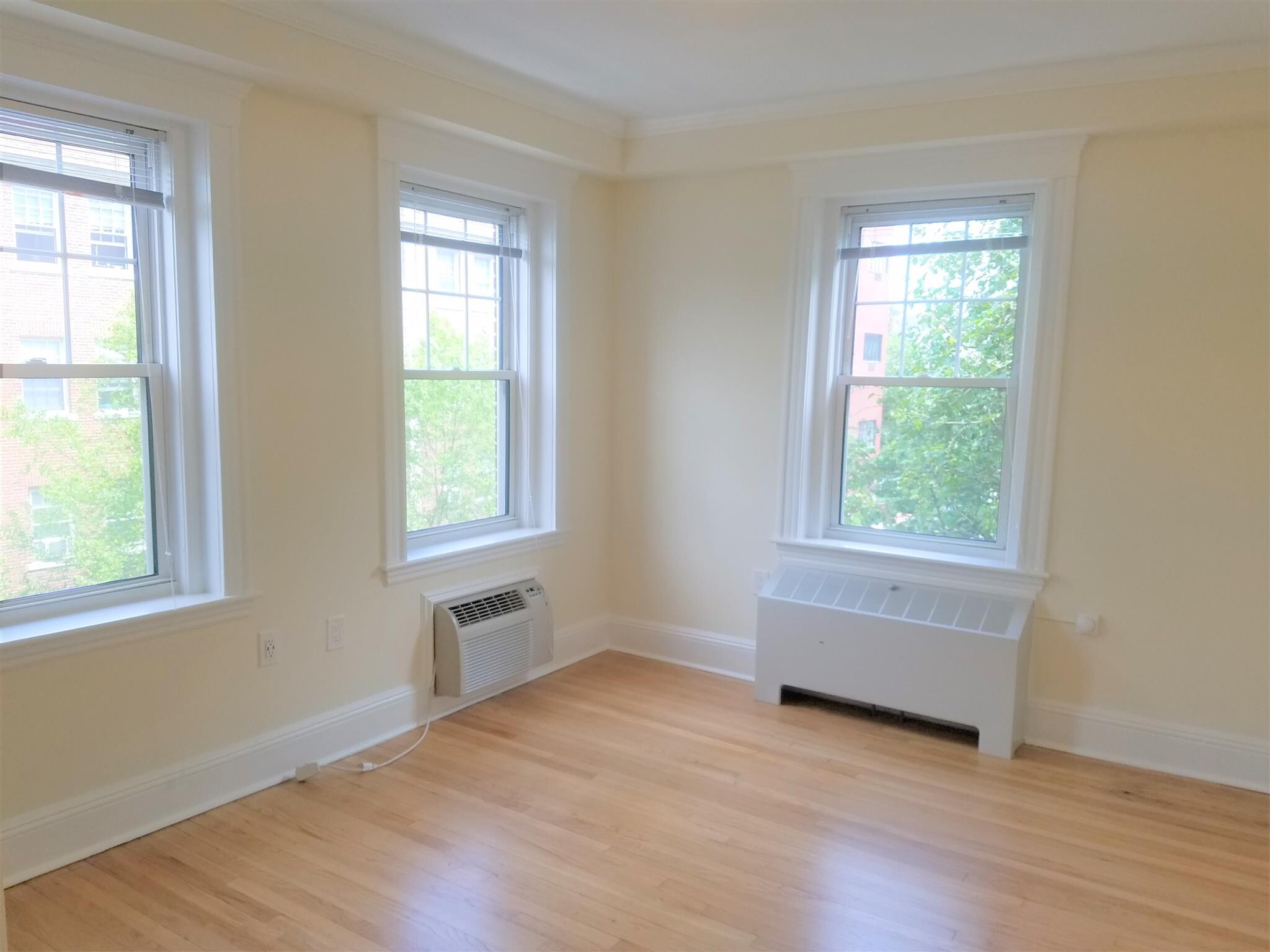 Building Photo - 7 Chauncy St