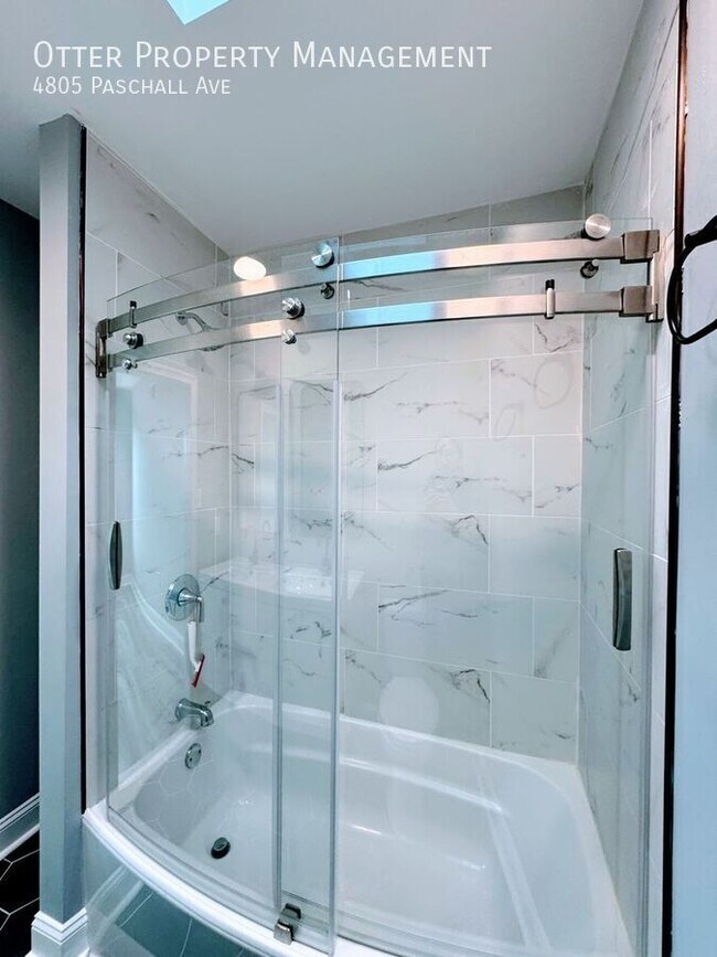 Building Photo - 4805 Paschall Ave