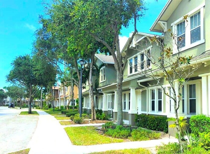 Building Photo - 499 Corte Madera Ln