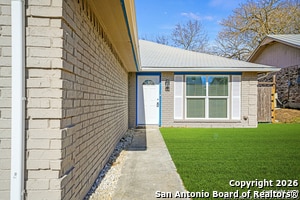 Building Photo - 3325 Cliffside Dr