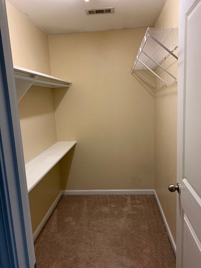 Building Photo - 9578 Walkers Glen Dr NW