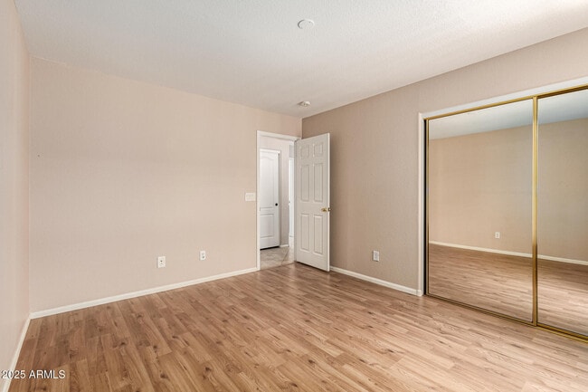 Building Photo - 28916 N Nobel Rd