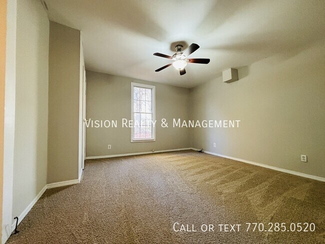 Building Photo - 302 Mandeville Ave