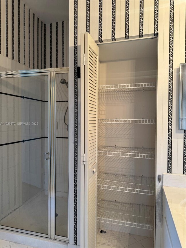 Building Photo - 815 Vista Meadows Dr