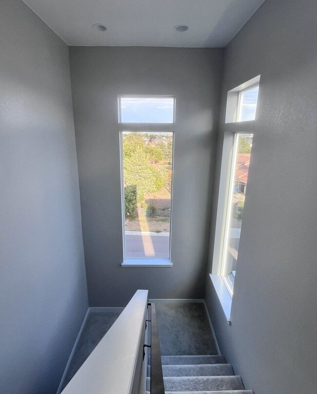 Building Photo - Stunning 3-Story Modern Home with Rooftop Terrace & Flatiron Views