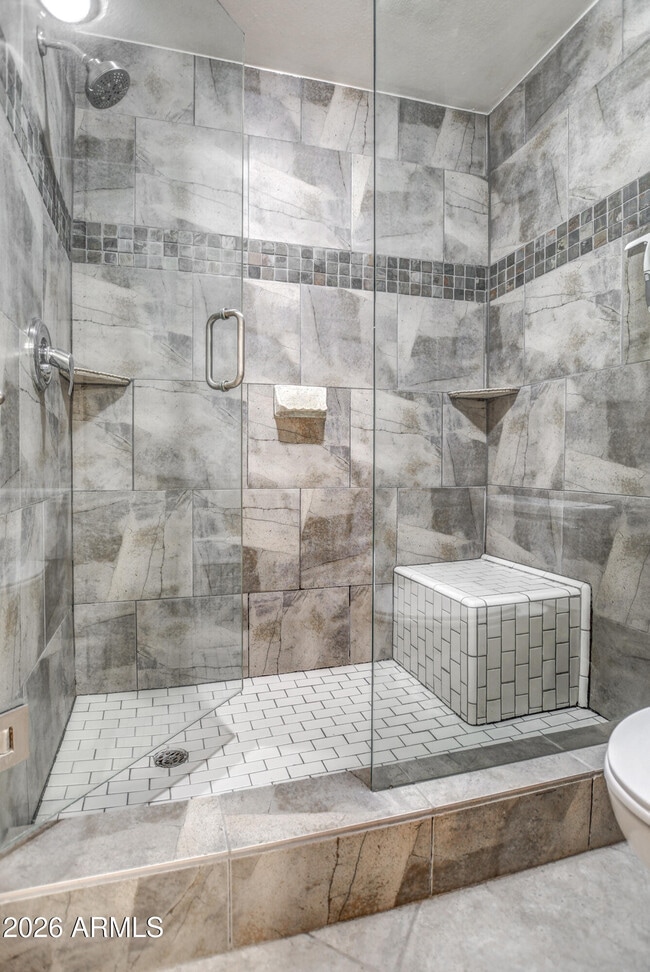 Building Photo - 8647 E Devonshire Ave