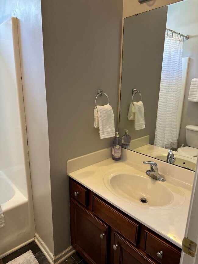 Building Photo - 15037 Taylor Ridge Ln