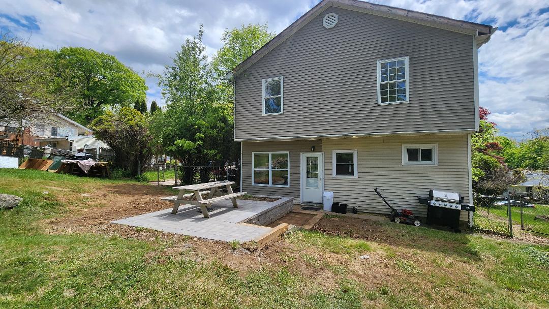 Building Photo - 306 Nariticong Ave