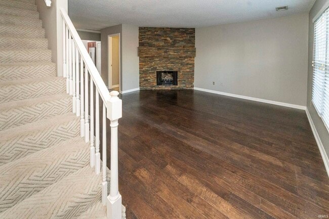 Building Photo - 107 Olde Newburgh Dr