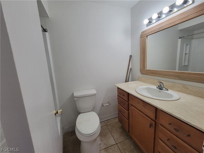 Building Photo - 2937 Winkler Ave