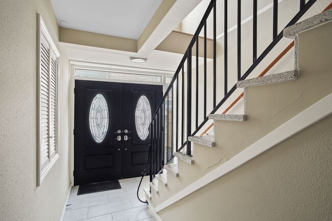 Building Photo - Spacious 3Bd/2Ba in SF Richmond District!