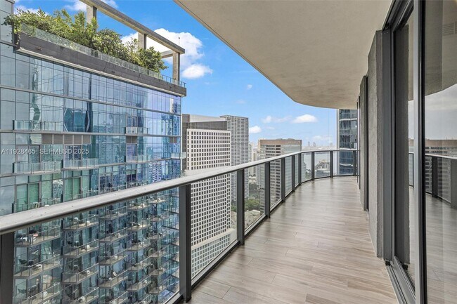 Building Photo - 801 S Miami Ave