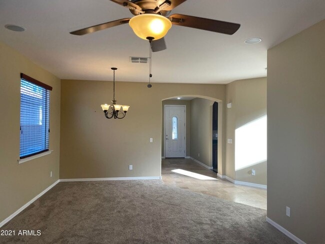 Building Photo - 4 bedroom home in Carefree Crossing