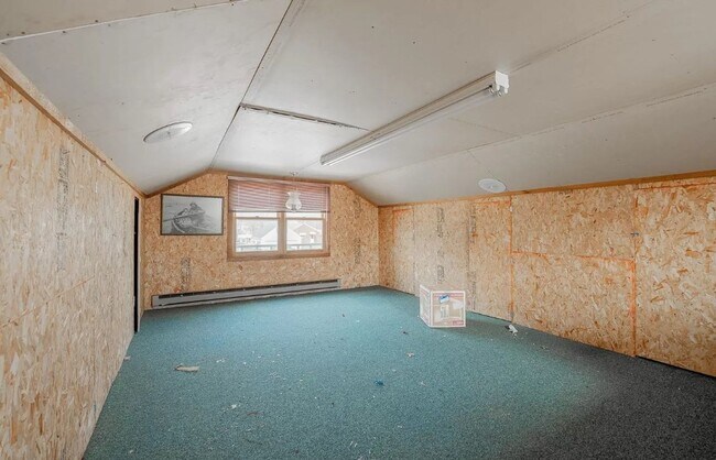 Building Photo - 520 Dove St