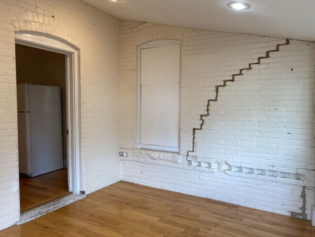 Building Photo - Classic Old Town Fort Collins 2 Bed 2 Bath Home Close to CSU