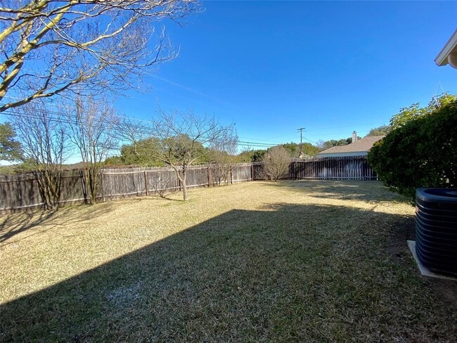 Building Photo - 5502 Longhorn Landing