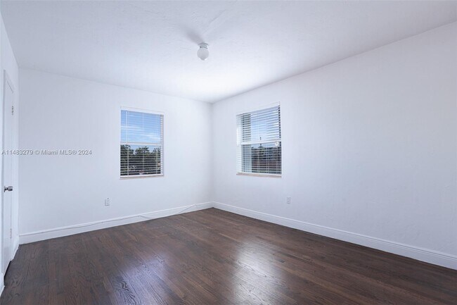 Building Photo - 931 79th Terrace