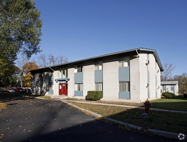 Building Photo - Woodcreek Apartments