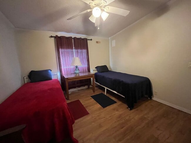 Building Photo - Spacious Furnished 3 Bedroom, 2 Bath Triple-Wide Manufactured Home – South of Live Oak, FL