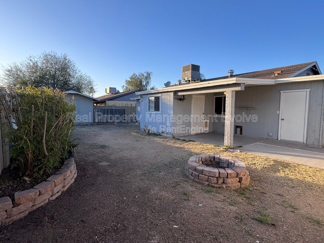 Building Photo - 6521 W Palo Verde Ave