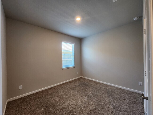 Building Photo - 19014 Whitehaven Bend Ln