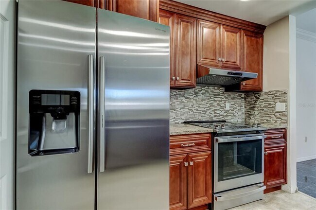 Building Photo - 8350 Savannah Trace Cir