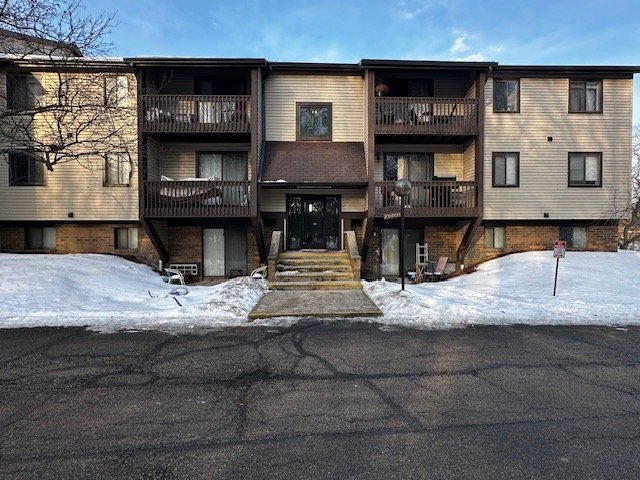 Building Photo - 27401 Westown Blvd