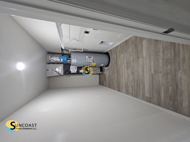 Building Photo - 22 Service Tree Pl