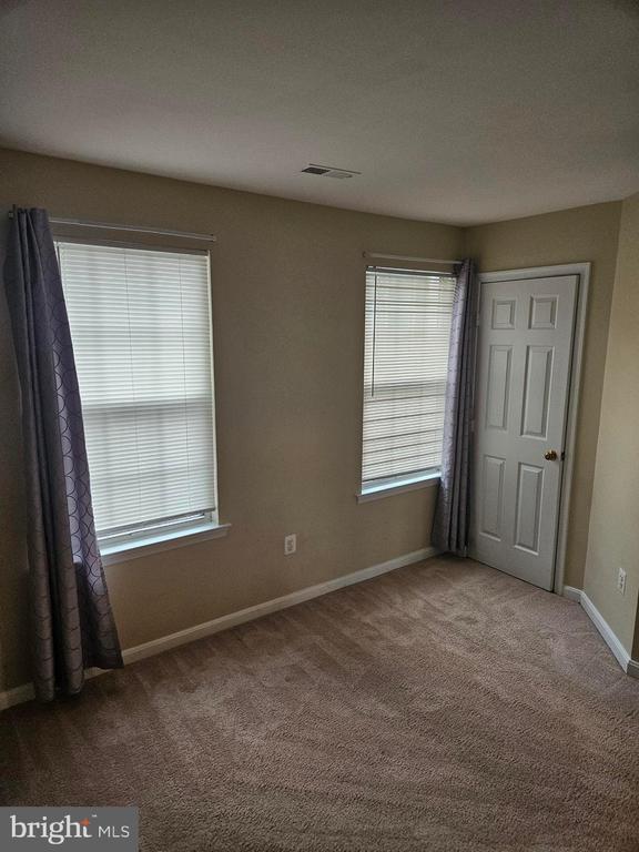 Building Photo - 6887 Chasewood Cir