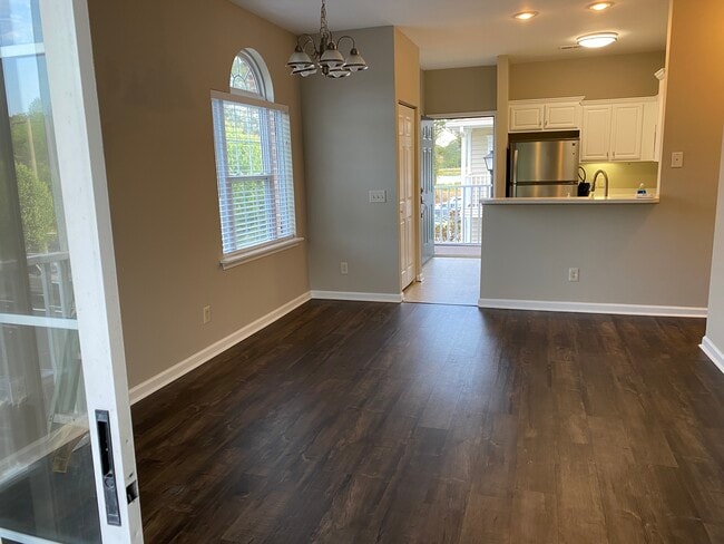 Building Photo - 4212 Sweetwater Blvd