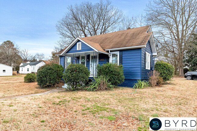 Building Photo - 2958 Winston Churchill Dr