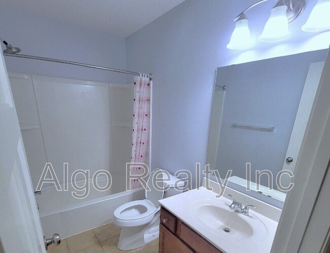 Building Photo - 8395 Norwood Ln N