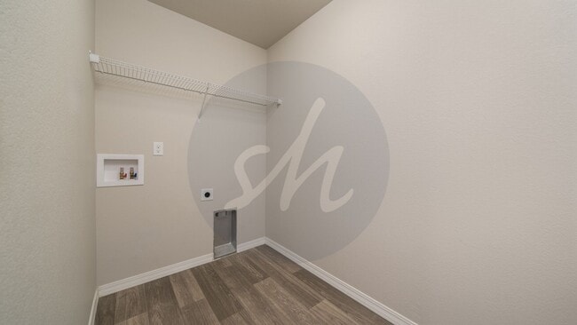 Building Photo - Beautiful Townhome located in the Townes at Woodmen Heights