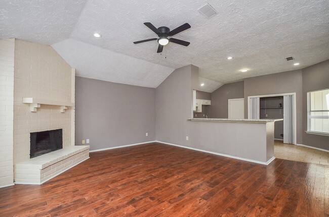 Building Photo - 8231 Furlong Ln