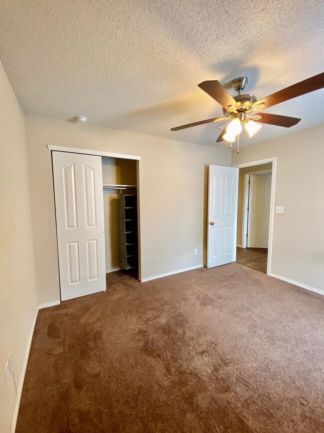 Building Photo - 14214 Lasso Rock Dr