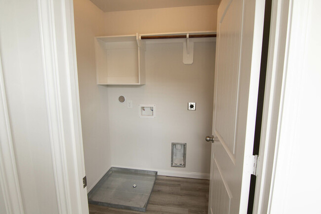 Building Photo - 24311 Volta Gardens Ct
