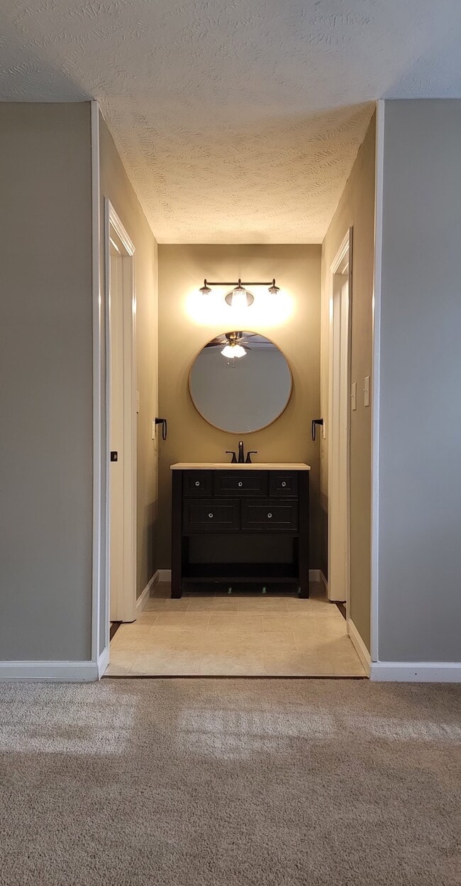 Building Photo - 513 Lumberly Ln