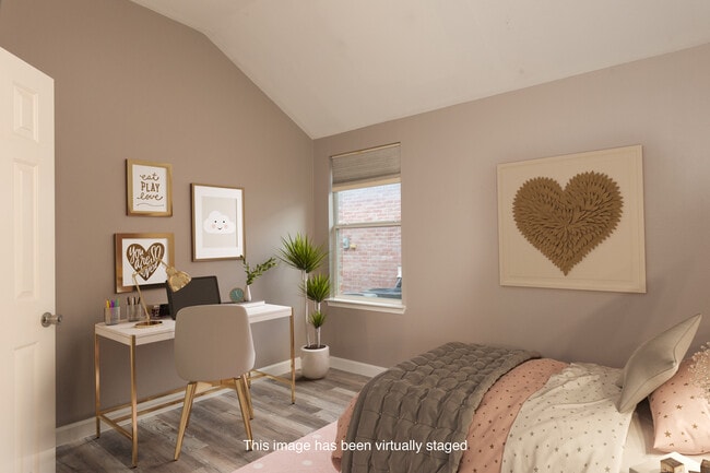 Building Photo - 2109 Hanakoa Falls Dr