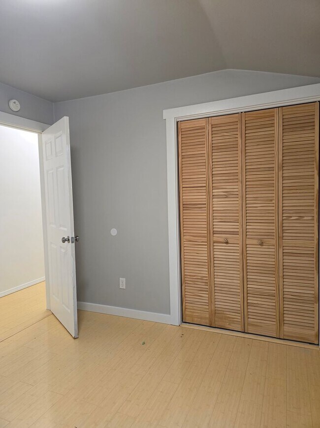Building Photo - 12911 Gravelly Lake Dr SW