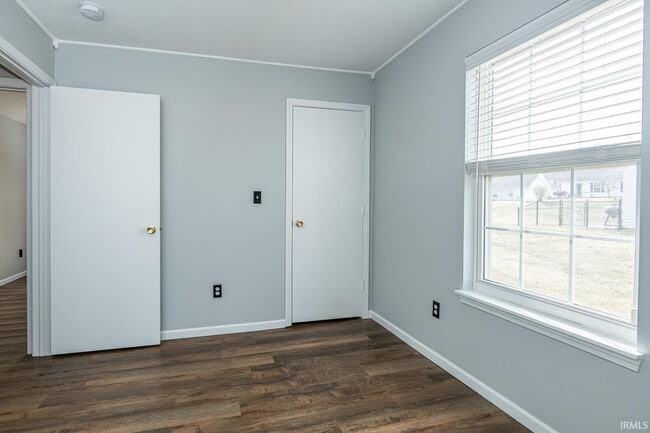 Building Photo - 635 S Fieldstone Blvd