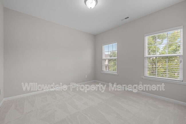 Building Photo - 4107 Bluff Oak Dr