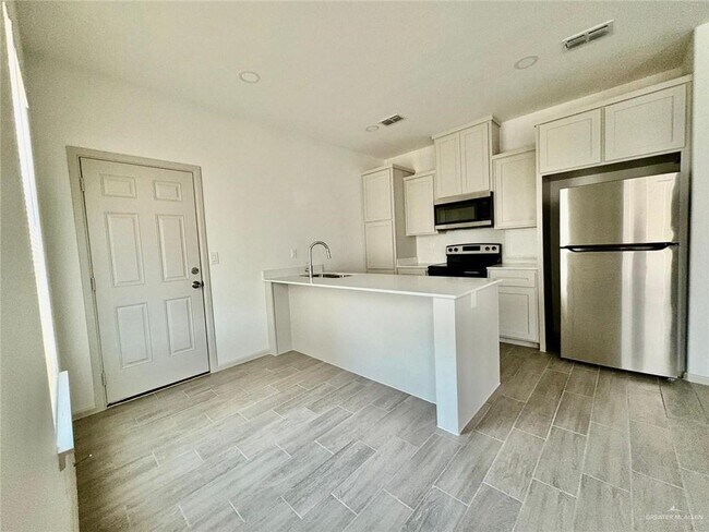 Building Photo - 11 N 58th St