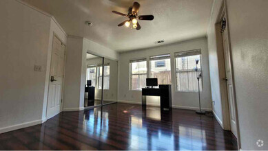 Building Photo - 1772 Thornton Pl
