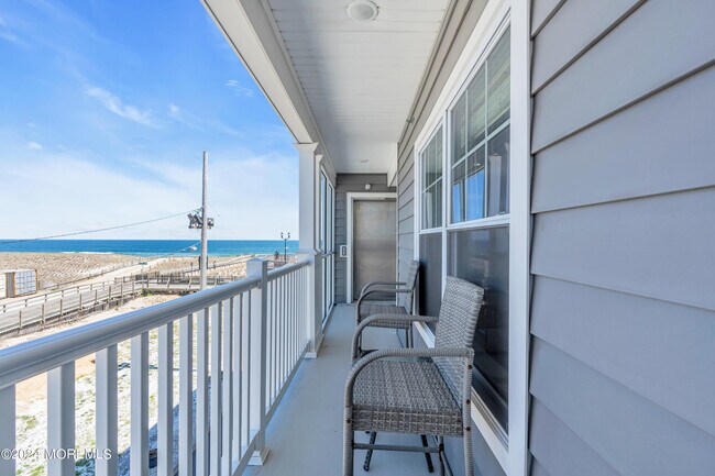 Building Photo - 1515 Ocean Terrace