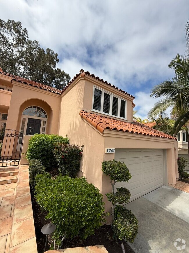 Building Photo - Spacious 3-Bedroom, 2.5-Bath Home for Rent...